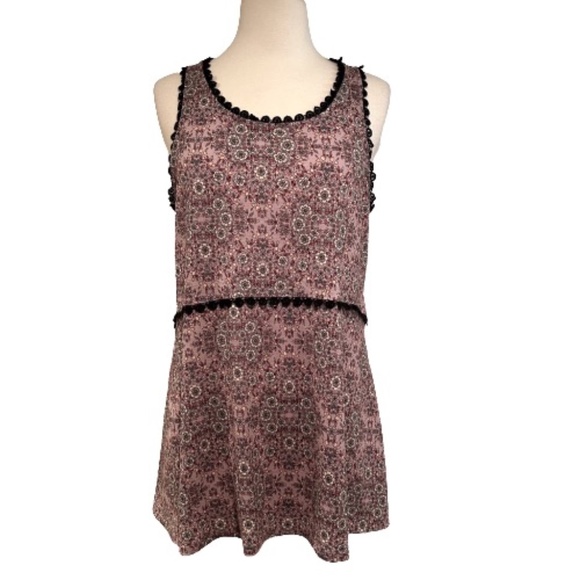 LC LAUREN CONRAD Top Peplum Crochet Dusk Pink Floral Sleeveless Large - Picture 3 of 10